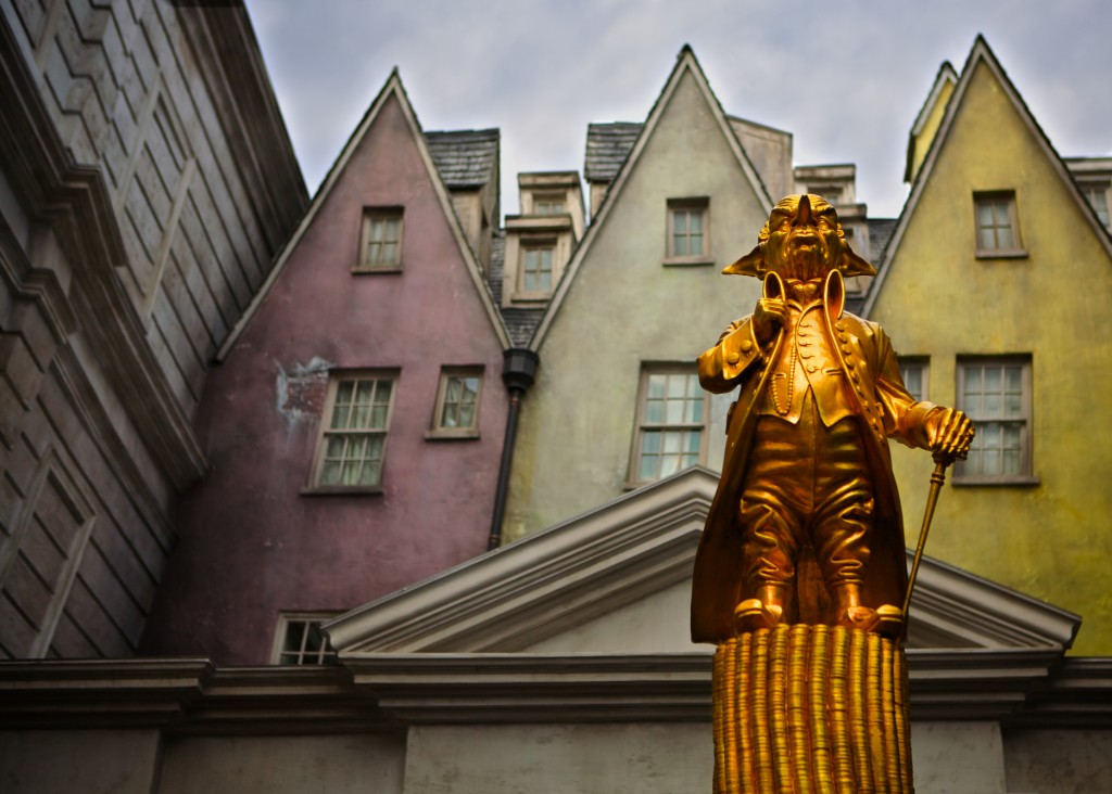 Gringotts' Statue, Diagon Alley Harry Potter
