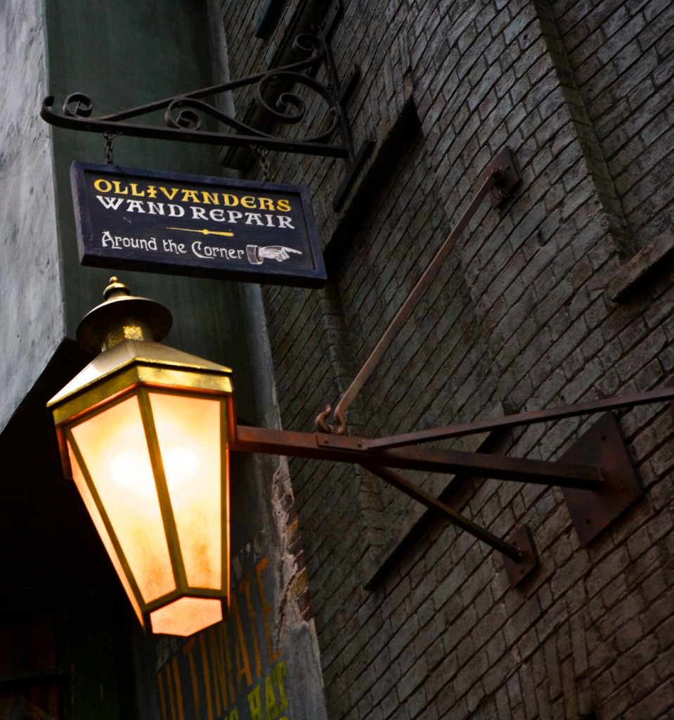 Ollivanders Wand Shop, Diagon Alley, Harry Potter